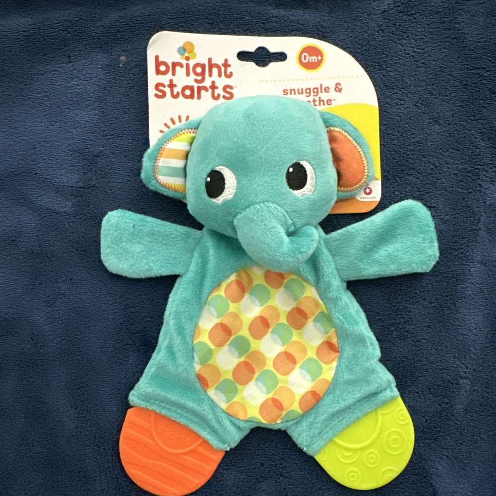 Bright Starts Snuggle & Teethe Giraffe Teething Toy Baby Age 0M+, BPA Free NEW